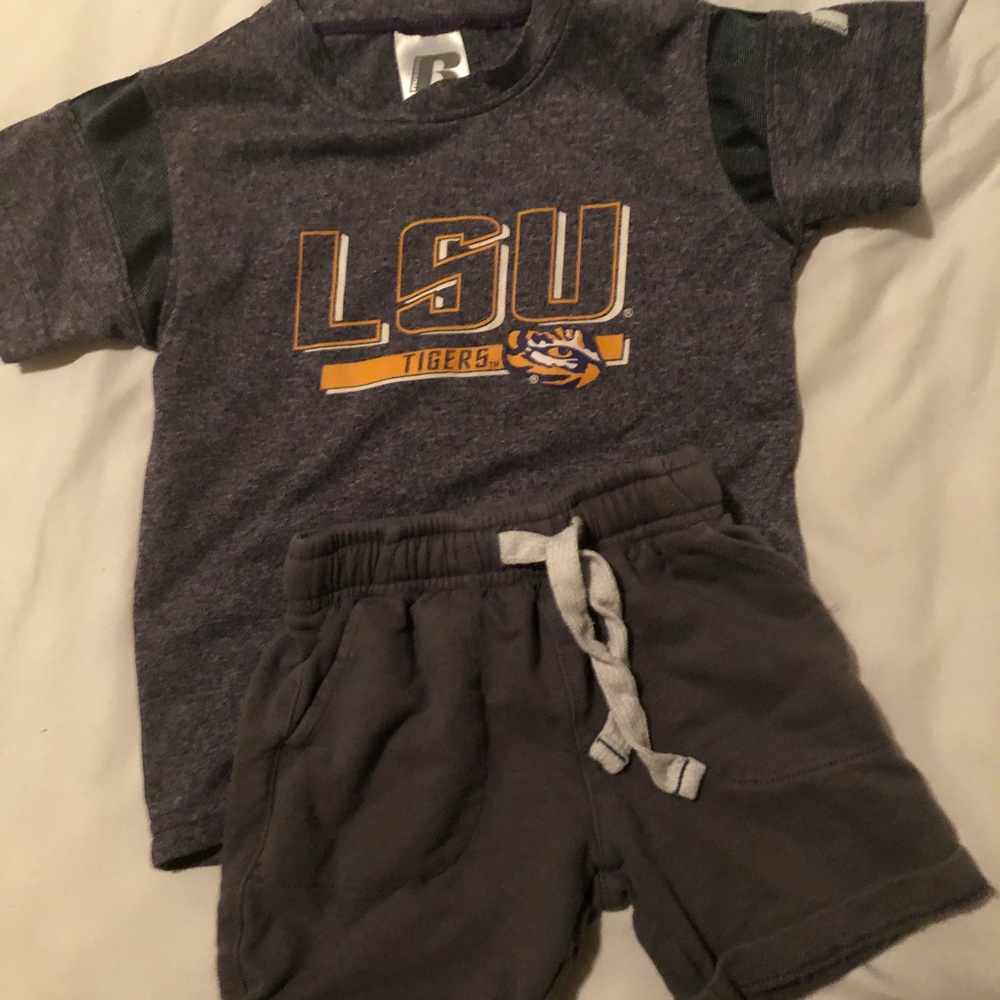 LSU play outfit